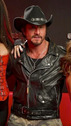 Tommy Gunn photo 19