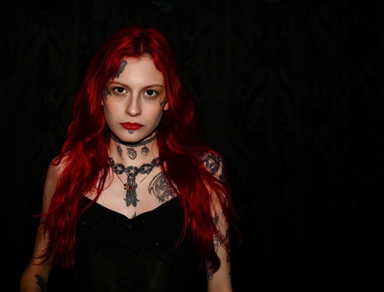 Mistress Lark — fotos e vídeos +18