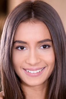 Vanessa Alessia photo 22