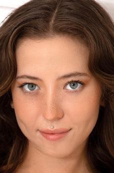 Elena Wolfe photo 2