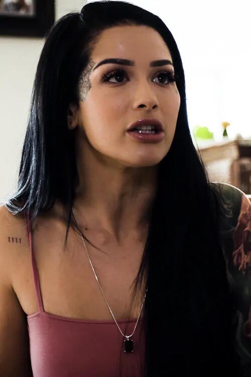 Katrina Jade photo 49