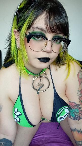 Nyxie Doll — fotos e vídeos +18
