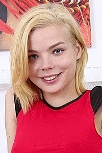 Sophia Kitten