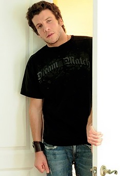 Mike Adriano photo 7