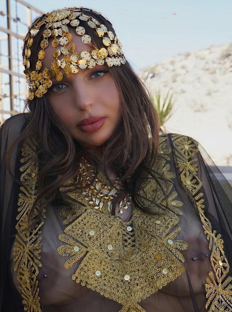 Alanoud Alissa — fotos e vídeos +18