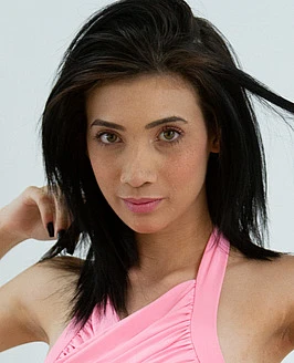 Emily Pink photo 30