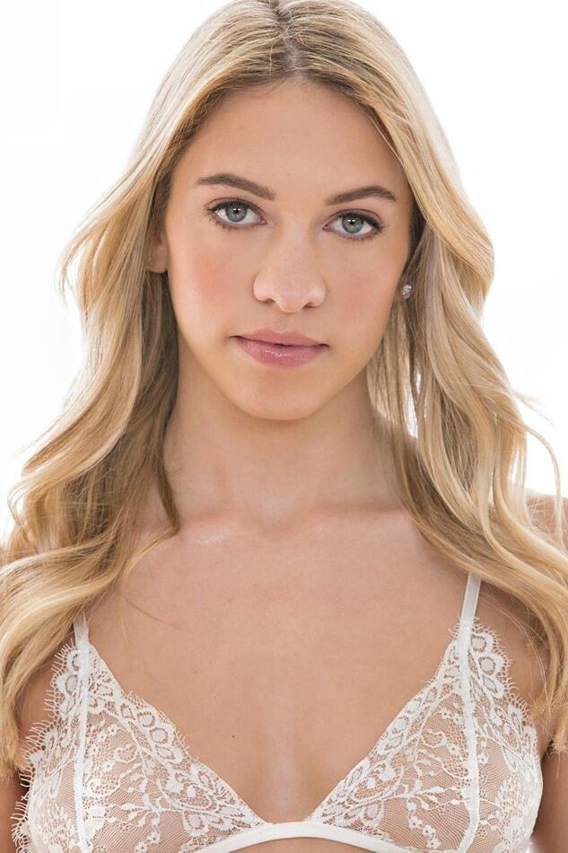 Khloe Kapri photo 58