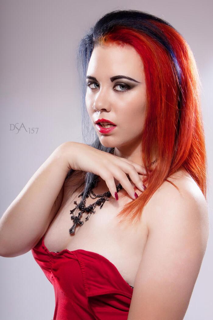 Deanna Deadly photo 6