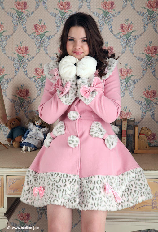 Emma Sinclaire photo 10