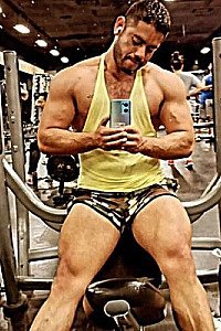 Muscle Gummy - profil actrice