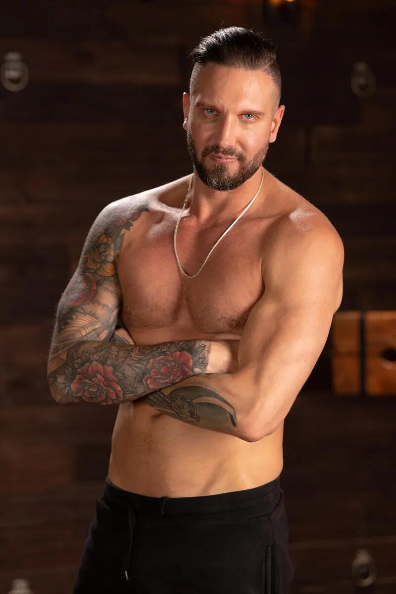 Quinton James photo 11