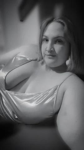 Matron Of Sacrament — fotos e vídeos +18