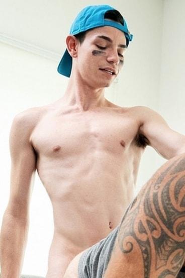 Eli Bennet photo 5