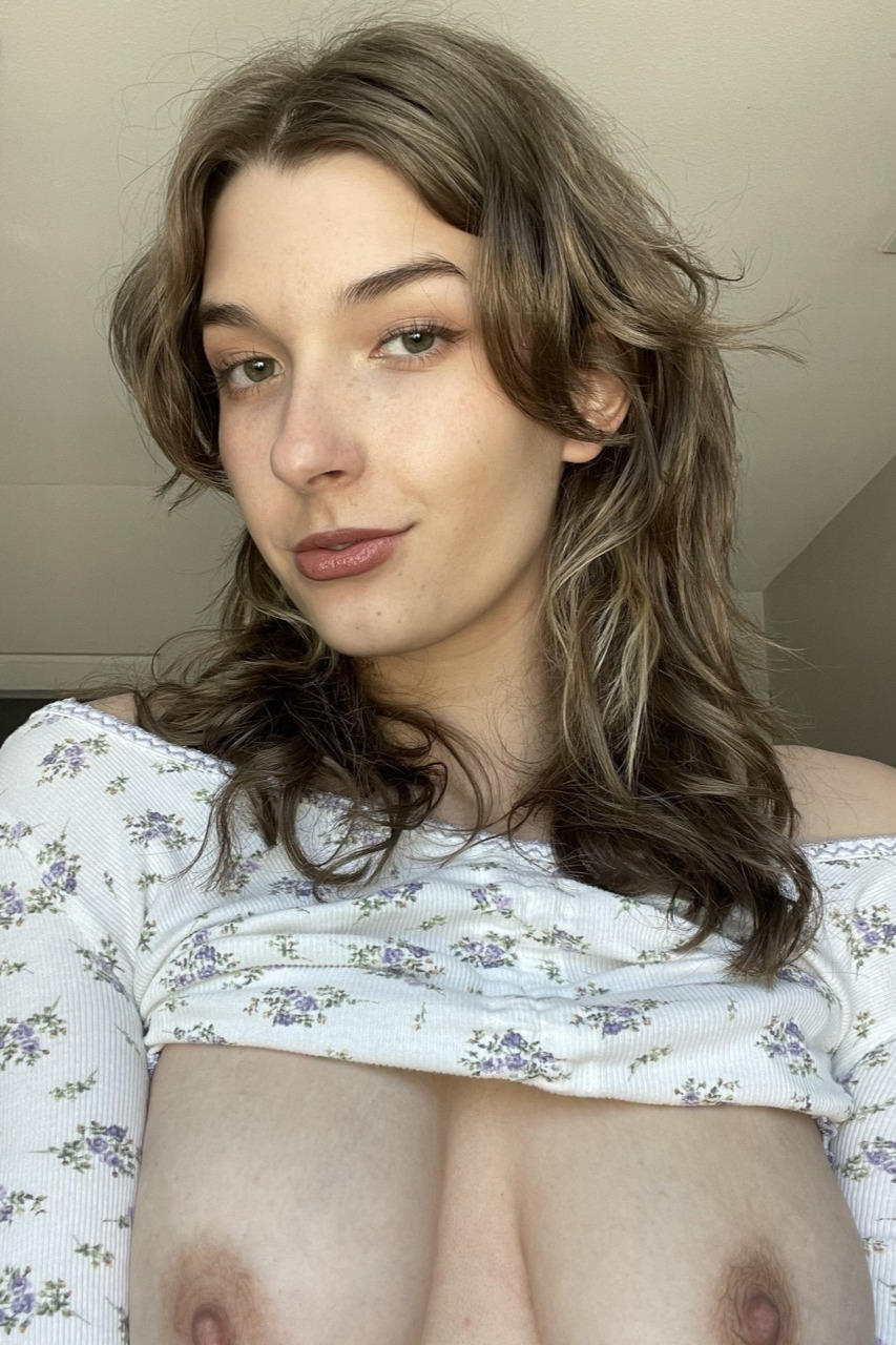 Béa Carlowe photo 2
