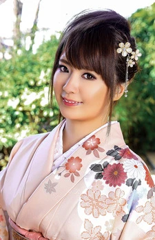 Yui Nishikawa photo 3
