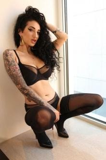 Arabelle Raphael photo 47