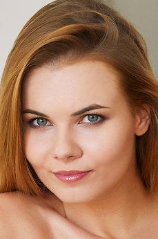 Elina Sweet photo 6