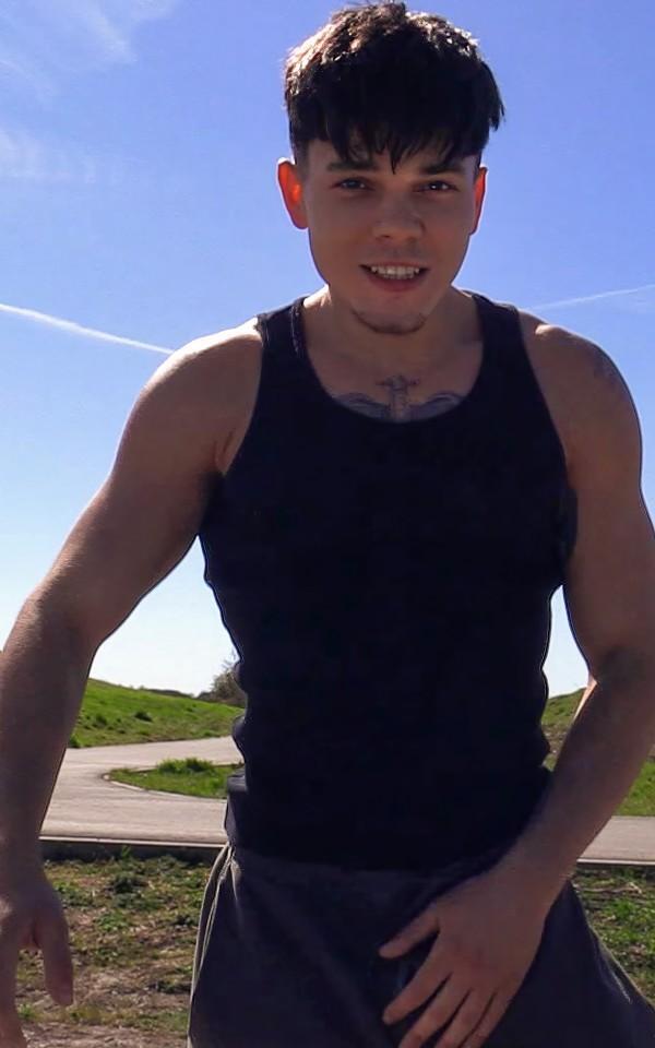 Adonis King — fotos e vídeos +18
