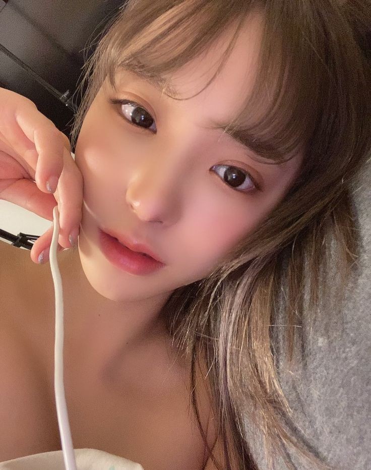 Kana Momonogi photo 2