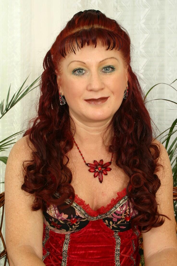Elena Chopinova photo 3