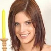 Demi Allen photo 9