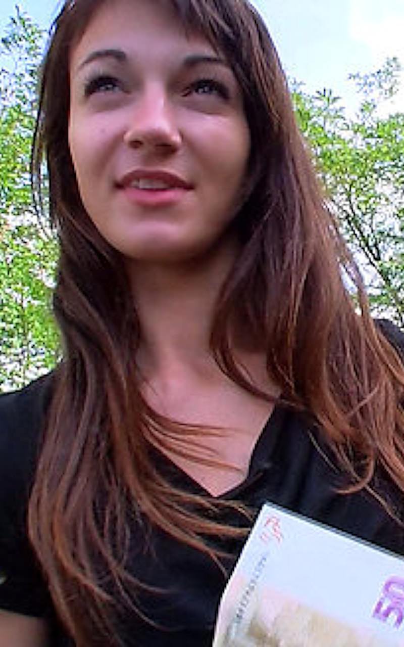 Aimee Ryan photo 5
