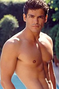 Arik Travis