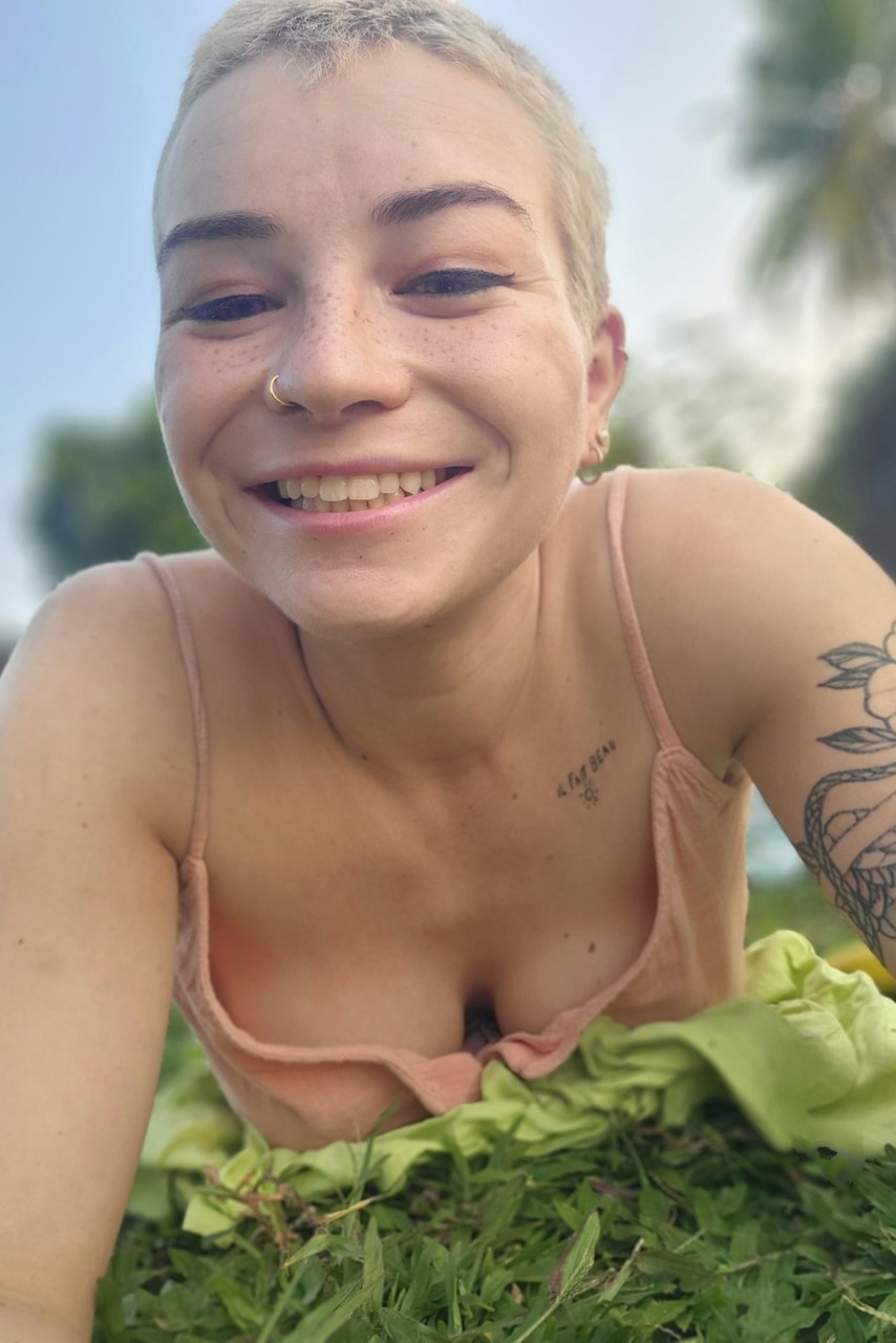 Emma Without Rules photo 17