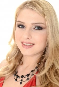 Lucy Heart photo 55
