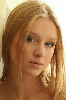Marina Visconti photo 47