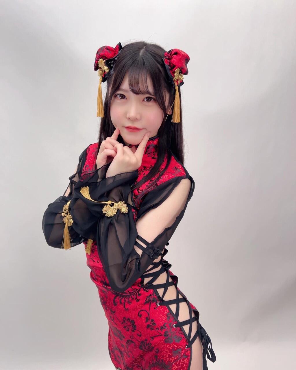 Akari Minase photo 8
