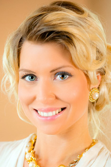 Adrianne Simpson photo 4