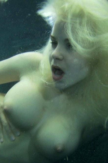 Whitney Taylor photo 7