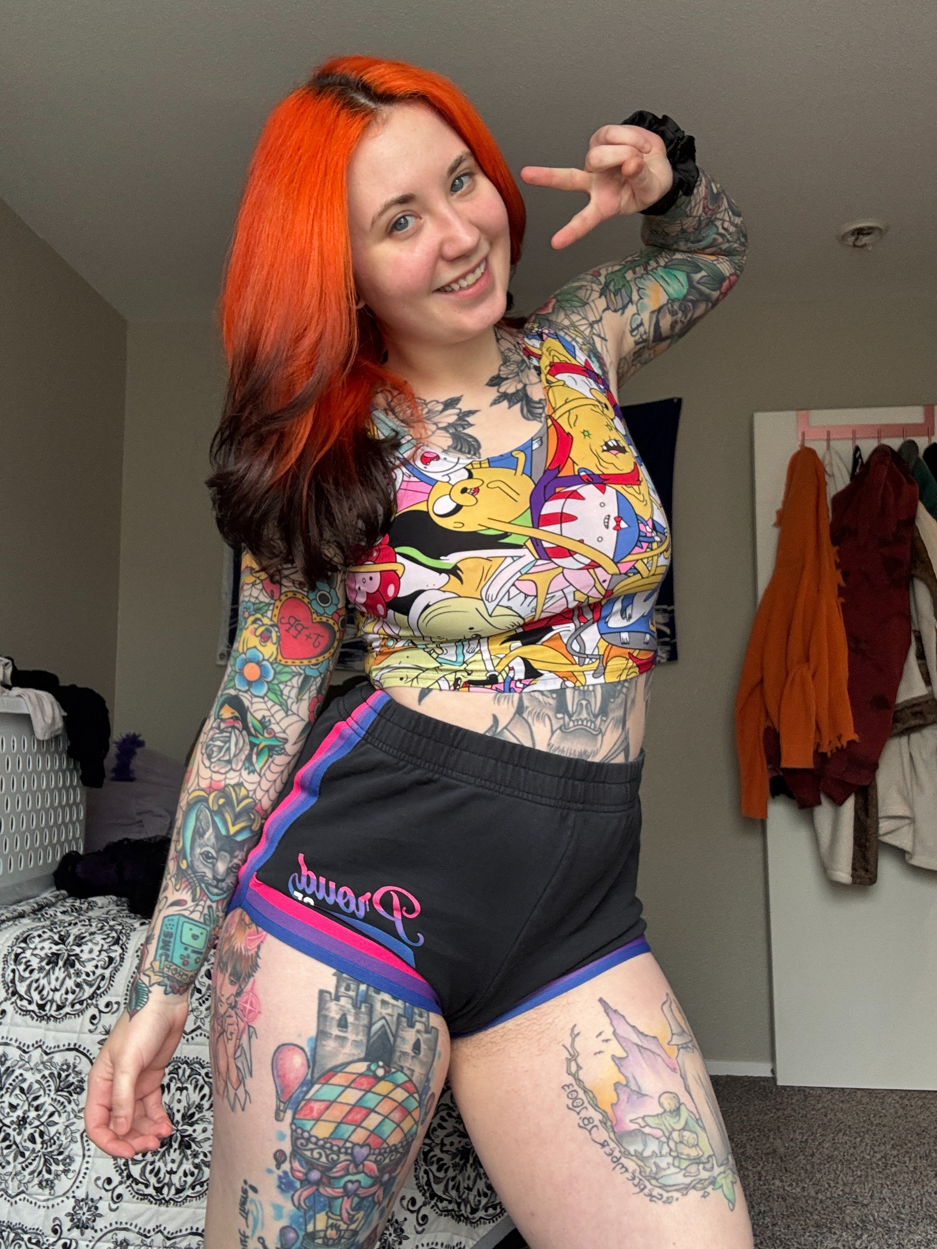 Laina Bear — fotos e vídeos +18