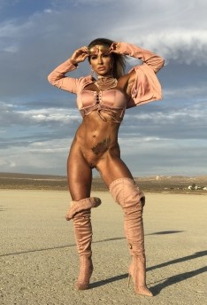 Aubrey Black photo 31