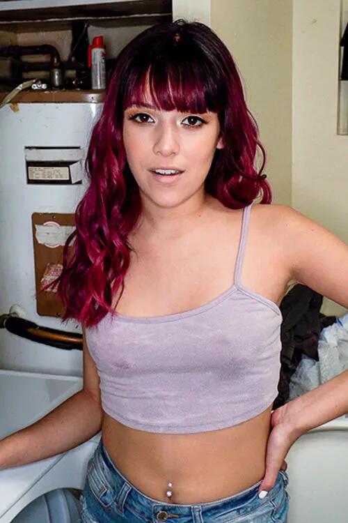 Amy Cord photo 4