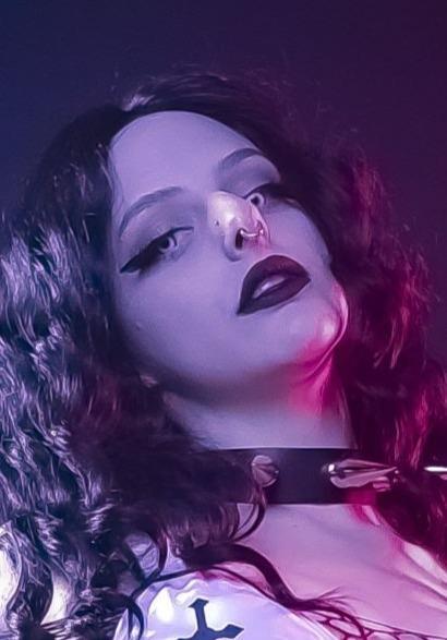BadGirlBinx — fotos e vídeos +18