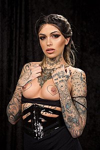 Leigh Raven