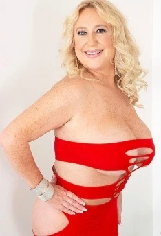 Nina Belle photo 2