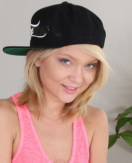 Dakota Skye photo 49