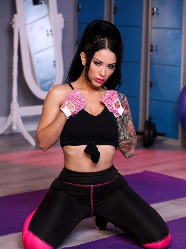 Katrina Jade photo 43
