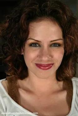 Annika — fotos e vídeos +18
