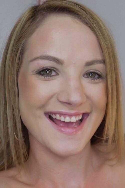 Hillary Paige photo 2