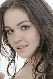 Helena Gomez photo 11