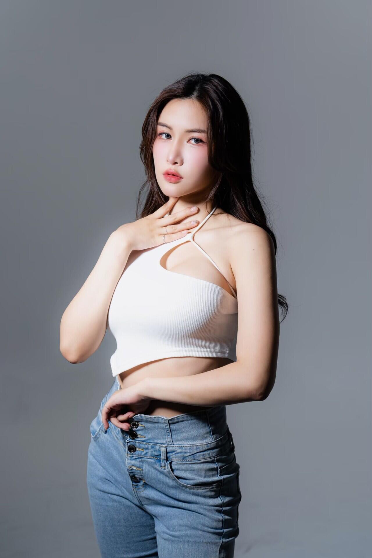 Ai Xi photo 6