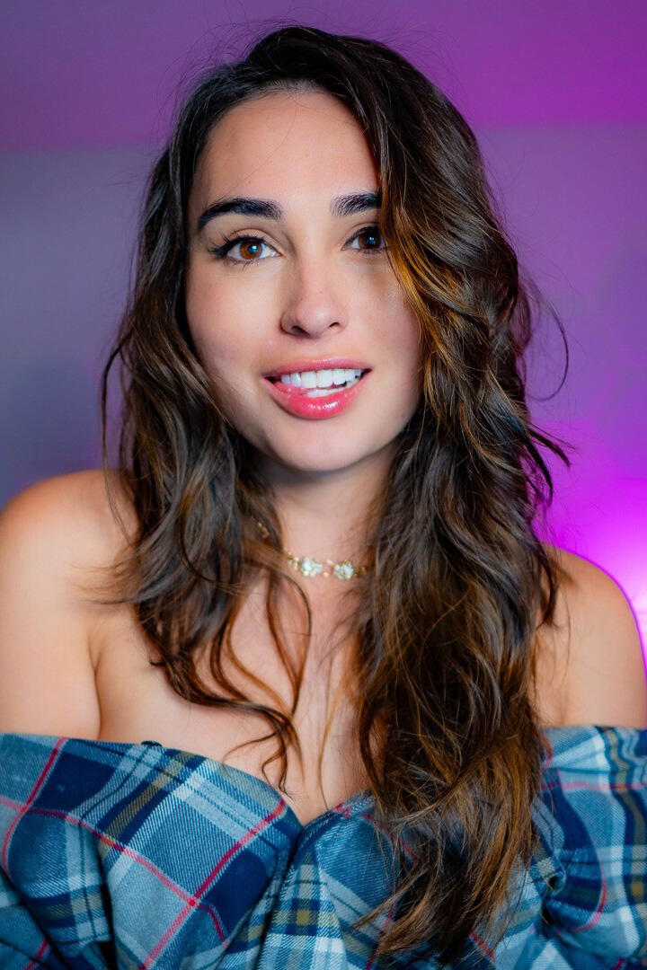 Ember Fiera photo 4