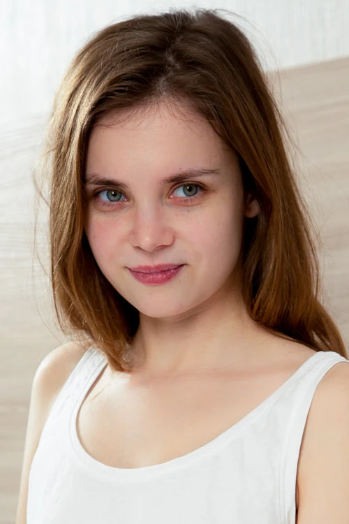 Bella Gray photo 25