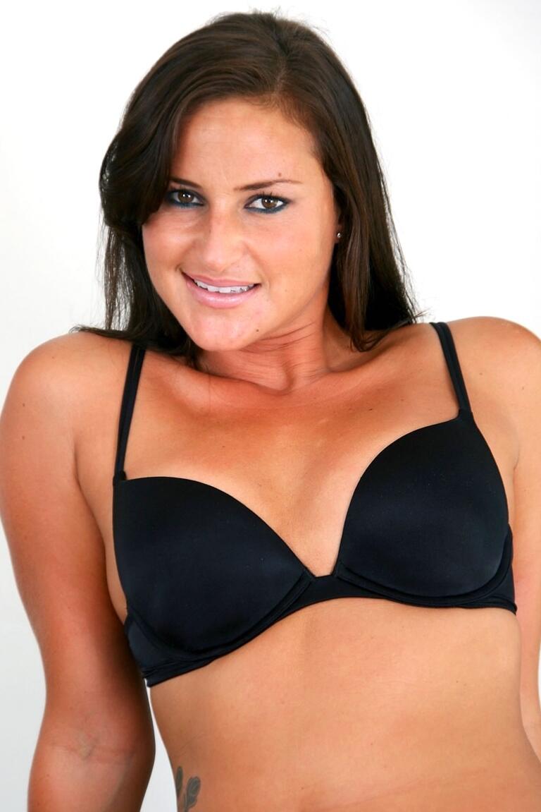 Lola Martin photo 12