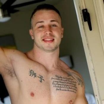 Dom Knight photo 2