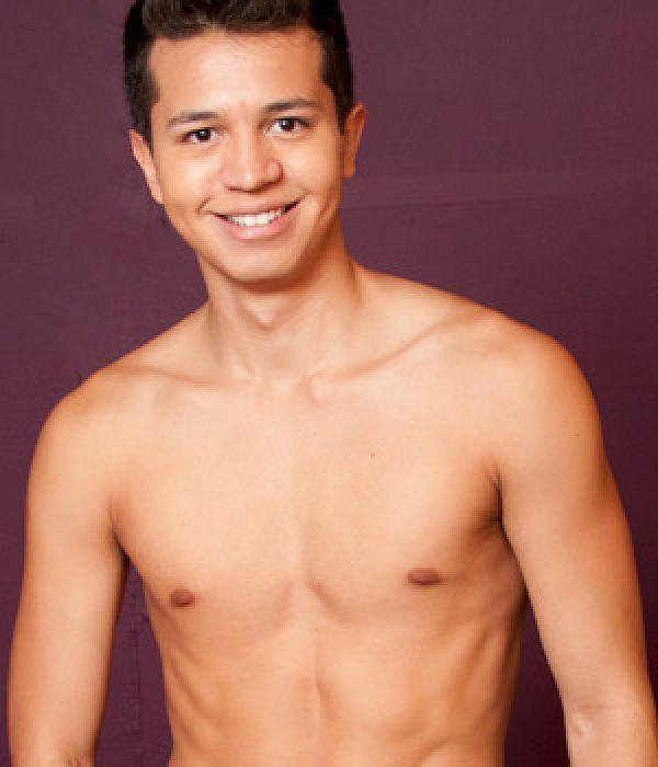 Aaron Felix photo 2